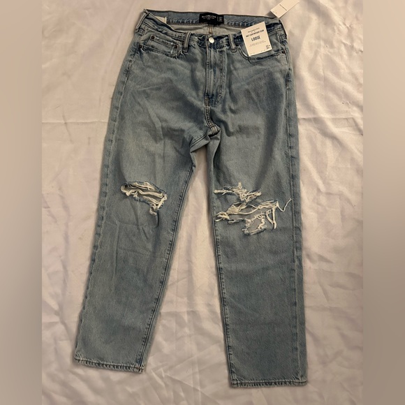 Abercrombie & Fitch Other - Abercrombie & Fitch Men's lightweight loose jeans 33x30 NWT